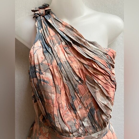 BCBGeneration one shoulder floral pastel romper size 4 - Picture 3 of 11